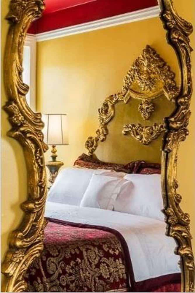 Bed & Breakfast Sweet Biscuit Asheville